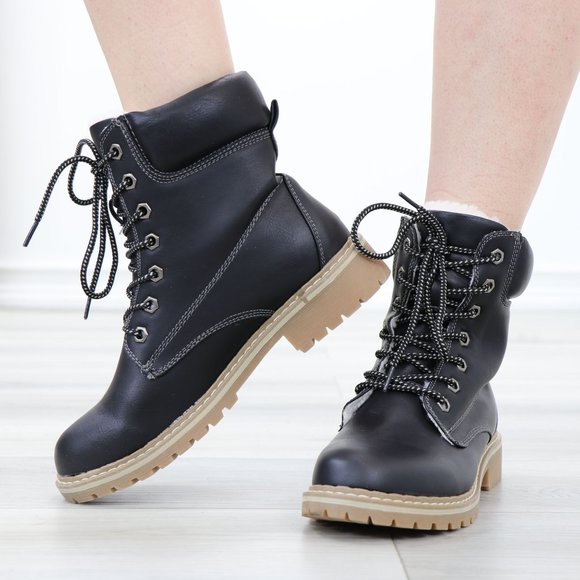 Sherpa Lined Woman's Faux Leather Lug-Sole Combat Ankle Boots - Picture 5 of 13